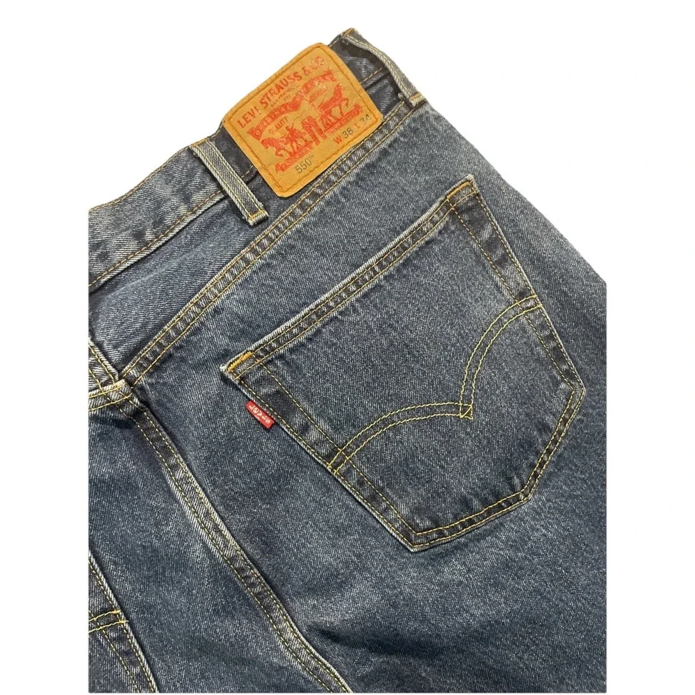 Levis‎ 550 Jeans Mens 38x34 Blue Relaxed Tapered Mid Rise Medium Wash Denim EUC